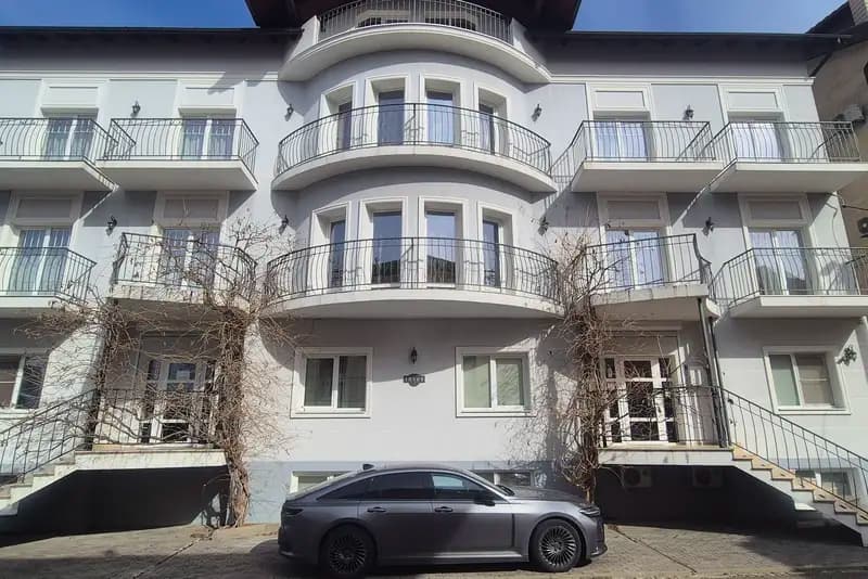 Вилла «Villa-Flora»